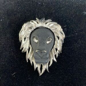 Luca Razza 1960’s Silver Lion Head Brooch